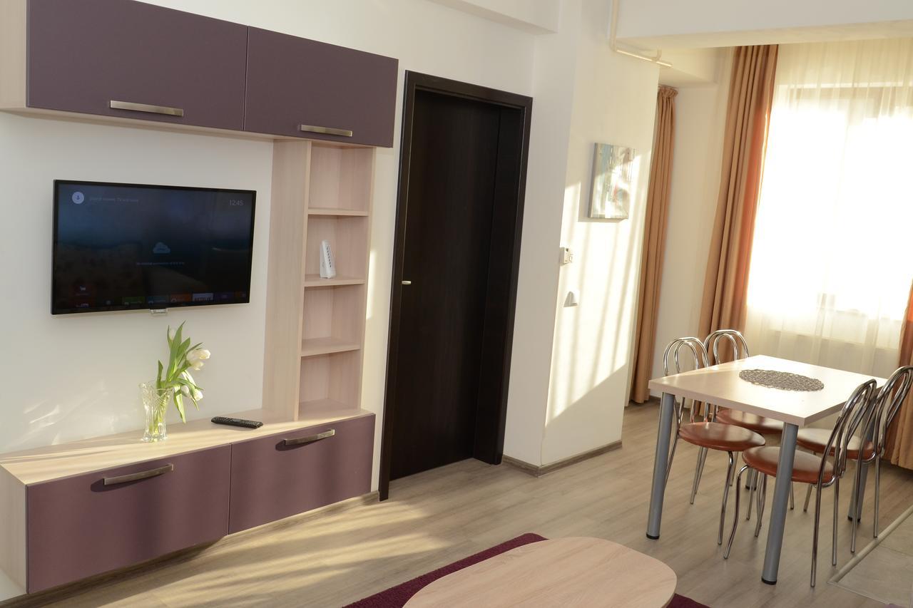 Cozy Apartments - City Center Iasi Exterior photo